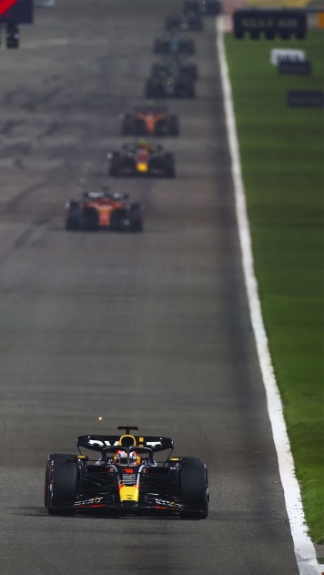 Почему первая гонка Формулы-1 — в субботу?