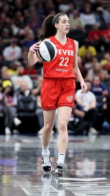 Новая суперзвезда WNBA подтверждает свой статус