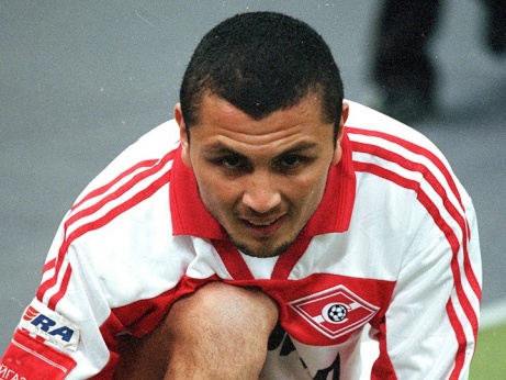 В 2001-м «Спартак» купил нападающего Жафара Ирисметова из Узбекистана, но трансфер себя не оправдал