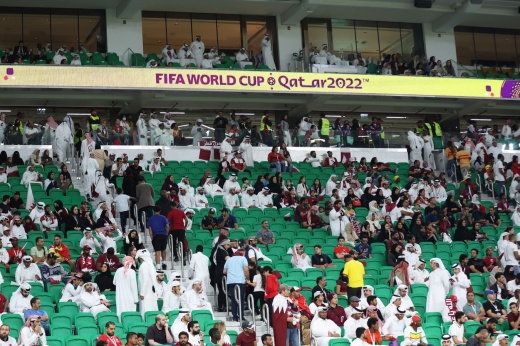 Катарцы снова ушли с трибун, когда их сборная пропустила на ЧМ