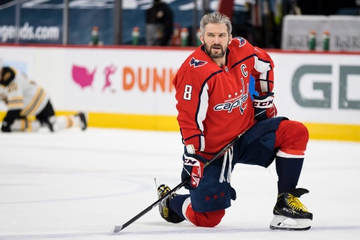 Александр Овечкин назван лучшим крайним нападающим НХЛ, российские игроки заняли весь топ-3