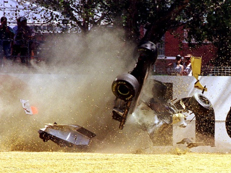 Примеры для Алонсо. 5 самых жутких аварий в Формуле-1 без жертв