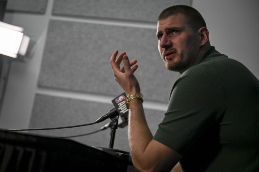 Шансов у Йокича сейчас нет. «Денвер» безжалостно сливает лучшего баскетболиста в мире