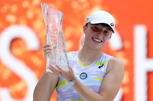 Свёнтек взяла третий титул WTA-1000 подряд! Будущая первая ракетка мира обыграла бывшую