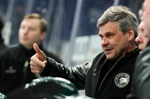 8 тренеров, которые могут возглавить «Ак Барс» после возможной отставки Олега Знарка