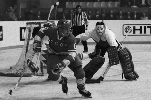40 лет назад в автокатастрофе погиб легендарный советский хоккеист Валерий Харламов