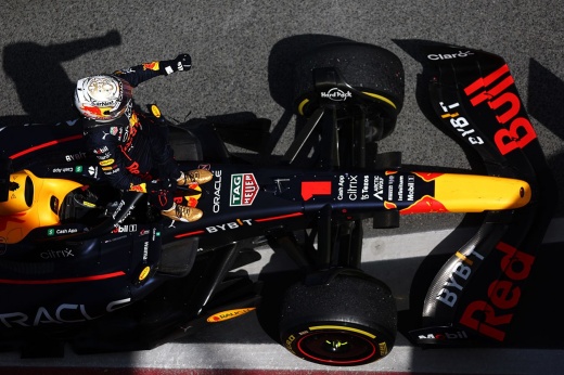 Льюис Хэмилтон прорвался с 19-го места на пятое на Гран-при Испании, хотя хотел прекратить борьбу