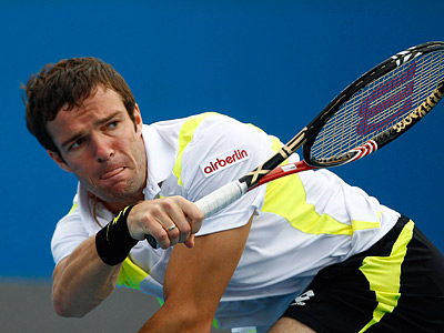 Gabashvili covered with a hail of aces