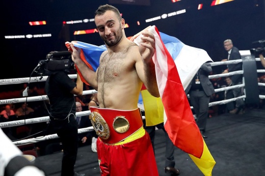 Мурат Гассиев нокаутировал во втором раунде американца Майка Балагуна, пояс WBA, карьера российского боксёра