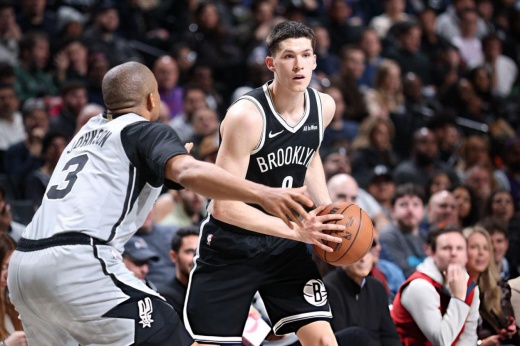 «Могу прожить оба сценария». Откровенный Егор Дёмин — после рекорда по передачам в НБА