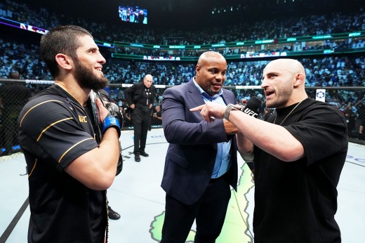 Ислам Махачев обратился к UFC: следующий поединок российского чемпиона, возможные соперники