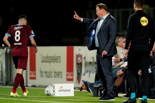 У Слуцкого хороший старт сезона. Гостевая победа после ничьей с «Аяксом»