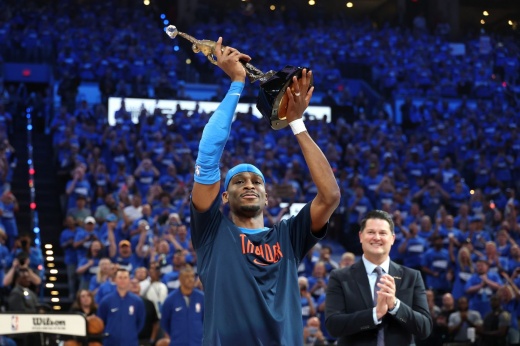 Шей Гилджес-Александер готовит ремейк MVP-сезона. Поверьте, эта задача — тяжёлая