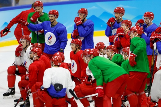 Нападающий сборной России Андрей Кузьменко покинул Олимпиаду-2022 в Пекине из-за повреждения