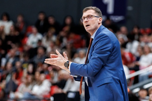 «Будем искать новый путь». Сказка Вергуна в «Уралмаше» подошла к концу