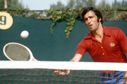 «Лучше сняться, чем играть». Как звезду тенниса СССР заставили отказаться от Уимблдона