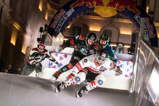 Вселенная Ice Cross Downhill: самый дикий спорт на льду