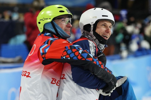 «Проявляются настоящие чувства». Украинский и российский спортсмены обнялись на Олимпиаде