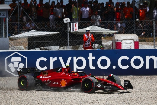 Благотворительный футбольный матч гонщиков Формулы-1 в Монако: Квят разбил очки боссу Ф-1 Доменикали