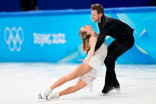 Sinitsina and Katsalapov - space.  Only the genius French could stop our couple