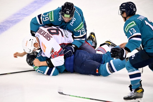 Главные хоккейные события дня, 8 августа 2022 года, травма игрока СКА Бардакова, возращение Крейчи в «Бостон»