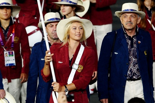 Как выглядели Шарапова, Федерер и другие теннисисты-знаменосцы во время открытия Олимпиад