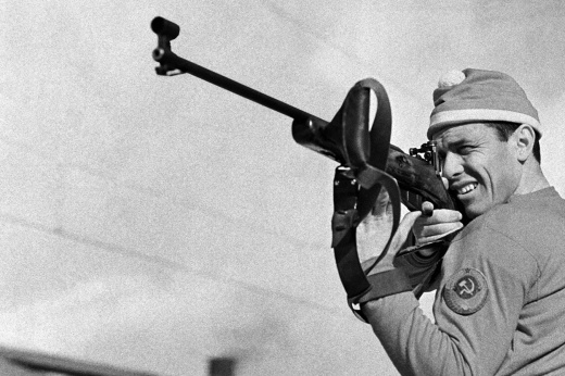Умер великий советский биатлонист Анатолий Алябьев — на Олимпиаде-1980 он выиграл золото вприсядку
