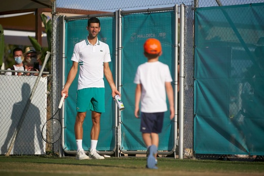 Роджер Федерер тренировал принца Джорджа — так теннисист стал его кумиром, но на финале Уимблдона они не встретились