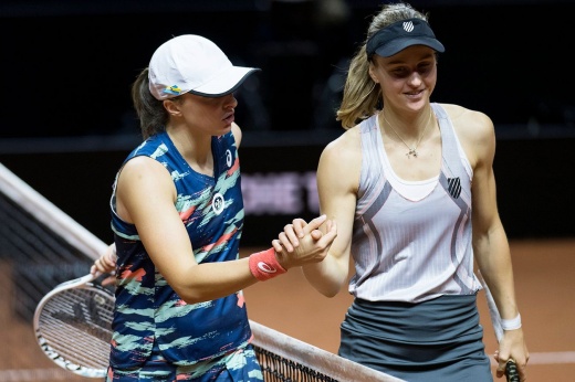 Ига Свёнтек сенсационно проиграла в финале WTA-1000 в Дубае Барборе Крейчиковой: чешка победила четырёх игроков топ-10
