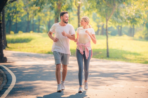 Бегать необязательно. Почему ходьба полезнее для здоровья и похудения