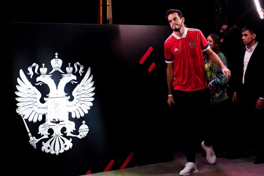 Adidas говорит, что РФС утвердил форму сборной. Как такое возможно?
