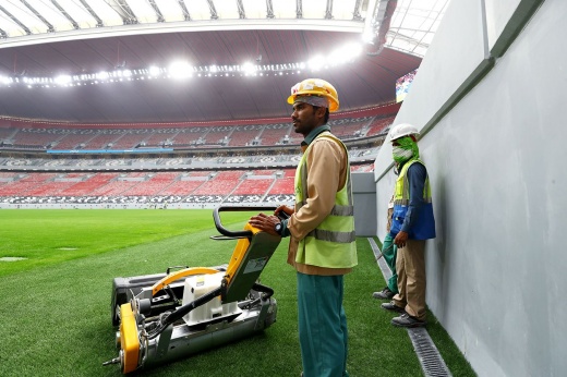 Вокруг ЧМ-2022 новый скандал. Теперь от ФИФА требуют денег для рабочих Катара