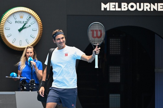 Федерер мощно вернулся на AO. Снёс топ-игрока на глазах Джоковича и ждёт битву с легендами