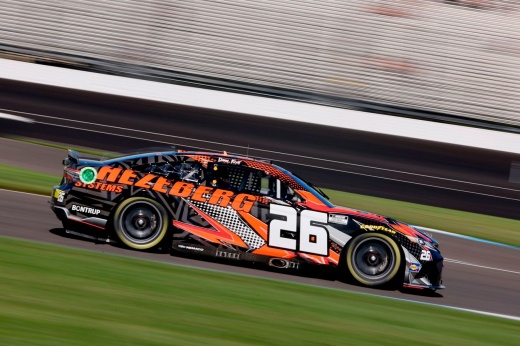 Даниил Квят дебютирует в американской серии NASCAR — текстовый онлайн гонки в Индианаполисе