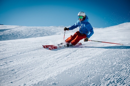 Как встать на горные лыжи? Советы профессионального спортсмена для новичка