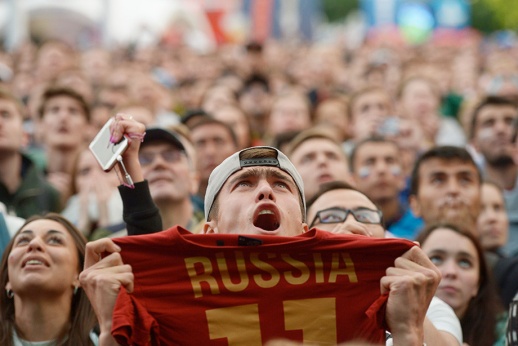 Увидеть Петербург и умереть… от счастья: иностранные фанаты о Северной столице
