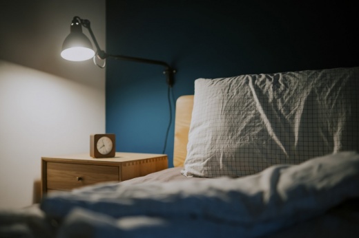 Сон под тяжёлым одеялом — чем полезен, принцип действия, влияние на здоровье