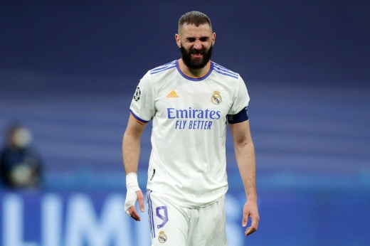 Benzema is in big trouble at Real Madrid.  At 35 years old, this kind of news is really disturbing.
