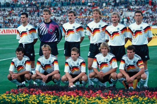 Как сложились судьбы игроков золотой сборной Германии 1990 года. Фото с разницей в 30 лет