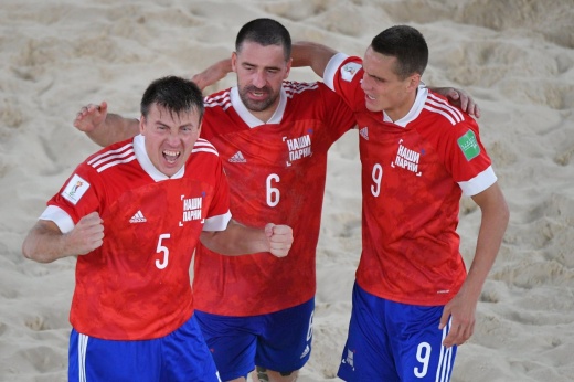 Real men!  Russian national beach soccer team dramatically pulled out a match with Japan