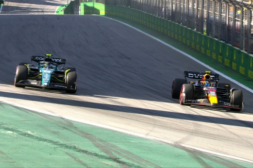 Что за шикарный финиш Формулы-1 в Бразилии — борьба за подиум бок о бок до черты!