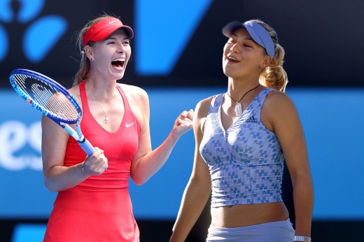 Курникова против Шараповой. Красивые и элегантные наряды Australian Open прошлых лет