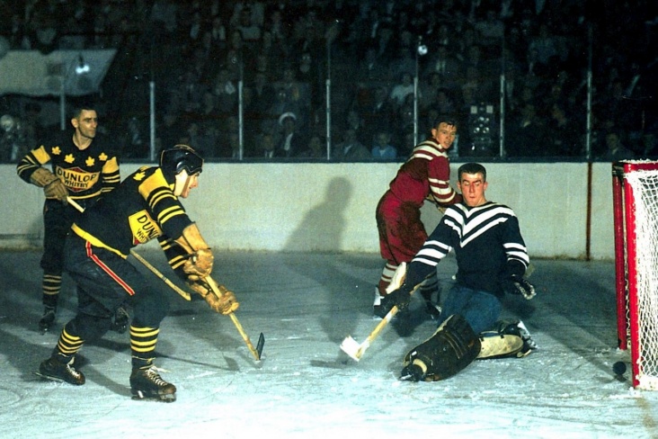 Первый в истории матч СССР в Канаде