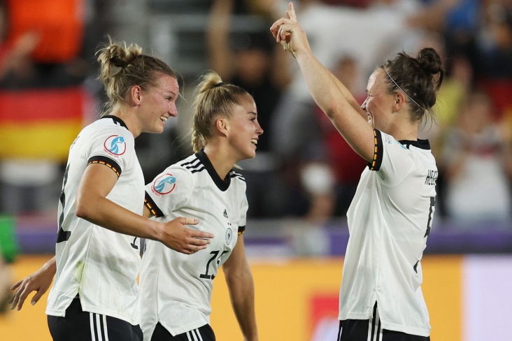 Сборная Германии забила 4 гола в ворота Дании