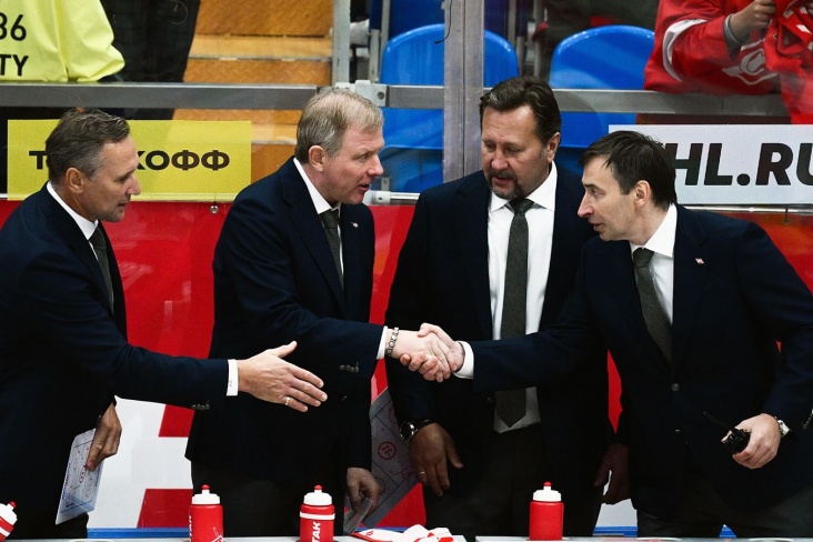 Хоккейный «Спартак» вышел на первое место в КХЛ