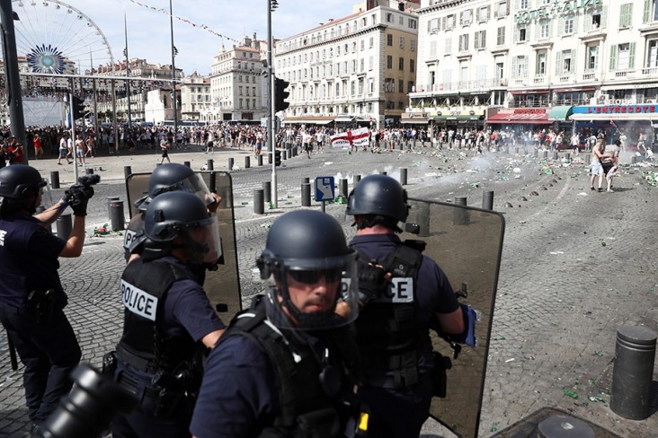Беспорядки во Франции во время Евро-2016