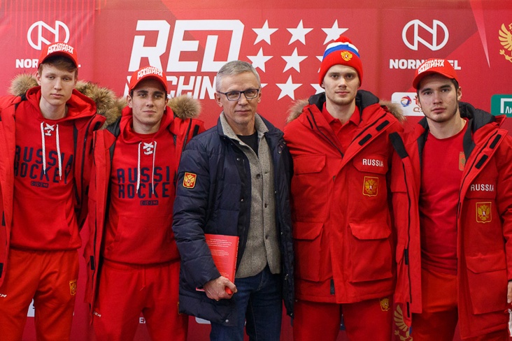 Ларионов продолжит работу с молодёжной сборной
