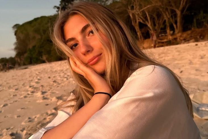 Неподражаемая Есения Степанова!