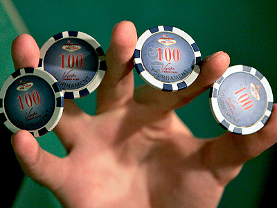 Классы WoW рассевшиеся за покерным столом