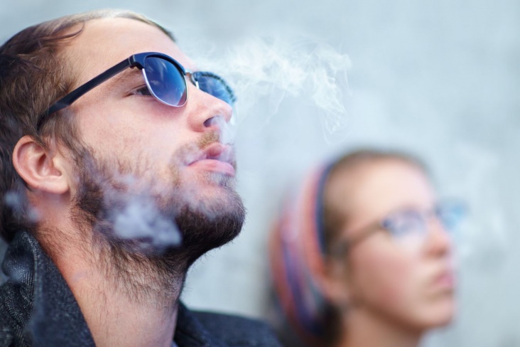 Почему опасно вдыхать запах табачного дыма